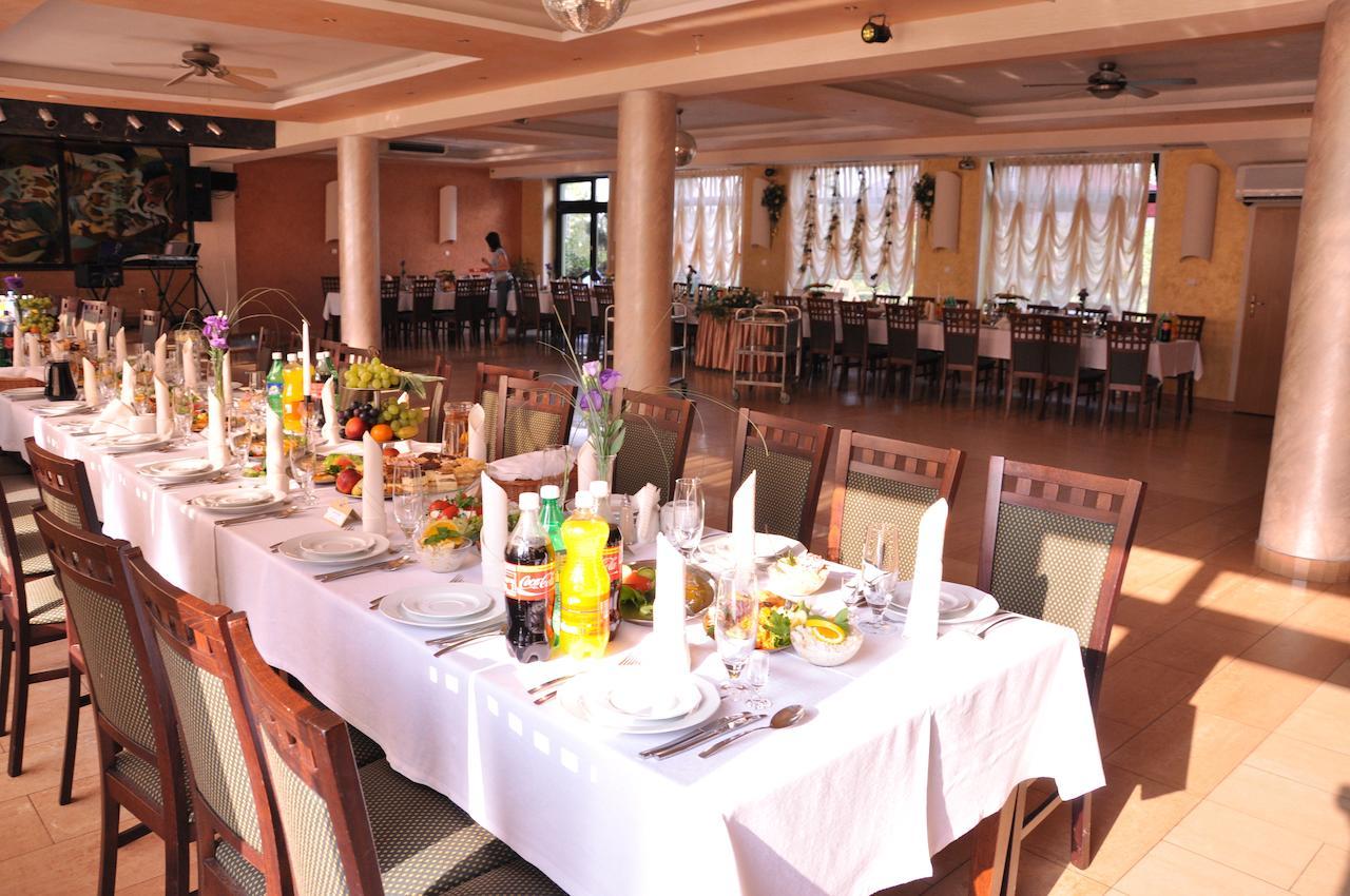 Hotel Olenka شيدلوفيك المظهر الخارجي الصورة