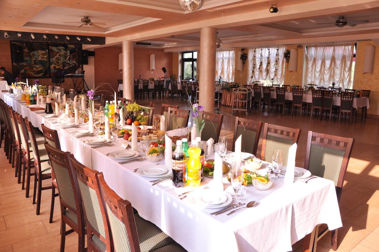 Hotel Olenka شيدلوفيك المظهر الخارجي الصورة
